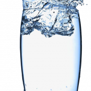 Vidrio de agua helada transparente