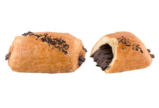 Pinupuno ni Choco ang croissant